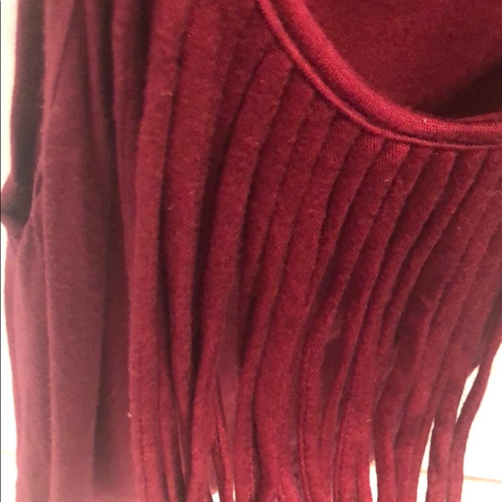 Red top - Picture 3 of 4